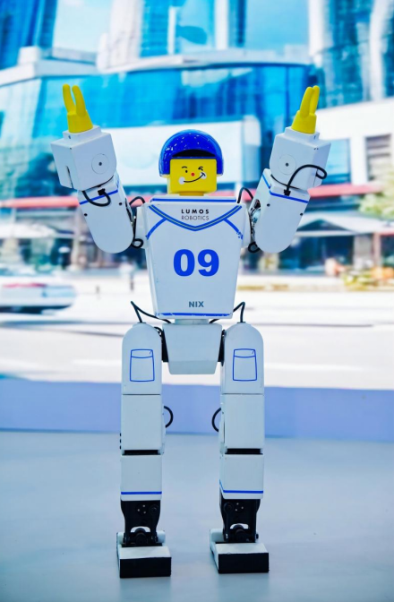 鹿明机器人携硬核产品亮相高交会，彰显具身智能创新实力(图3)